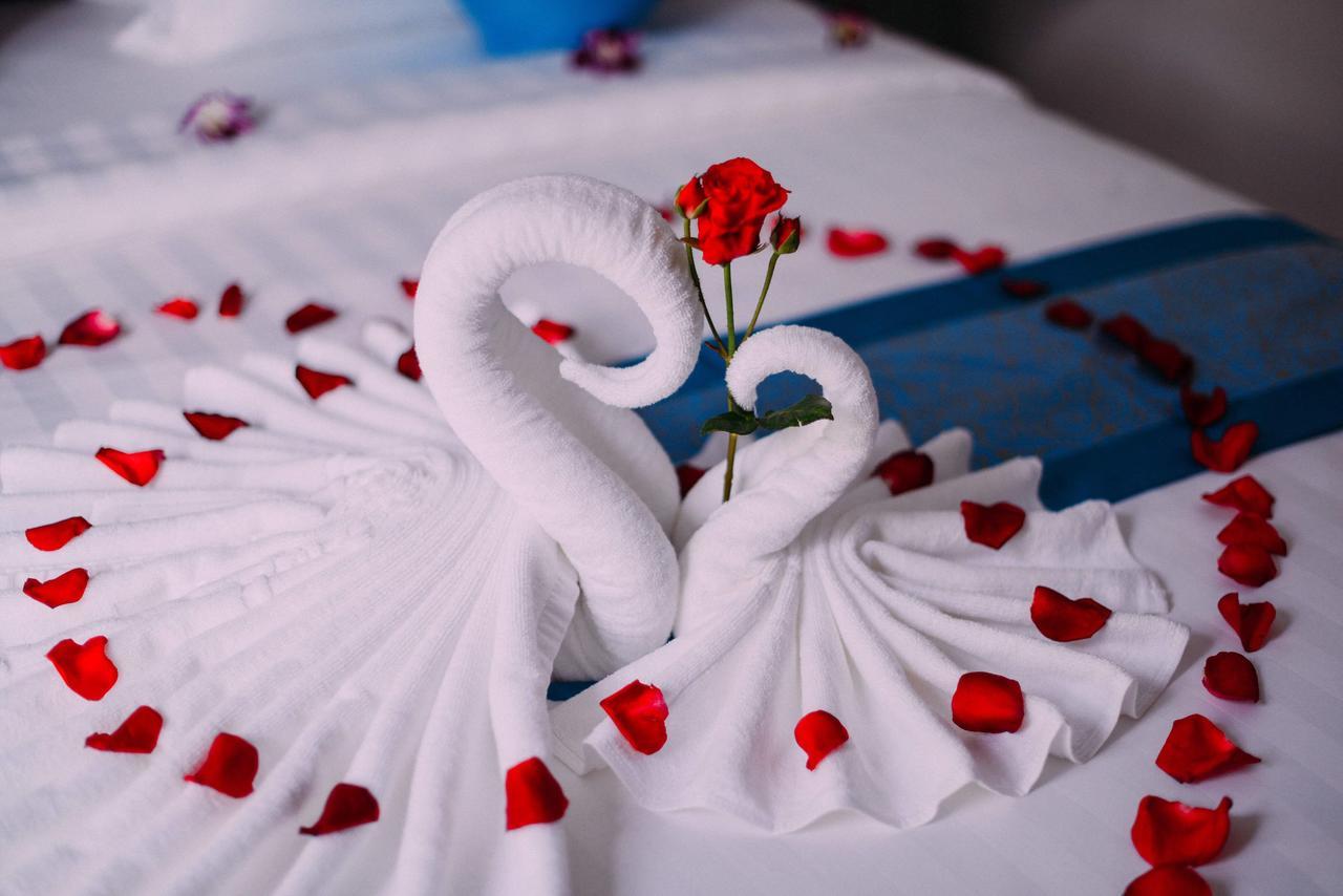 Sky Palace Boutique Hotel Батамбанг Екстериор снимка