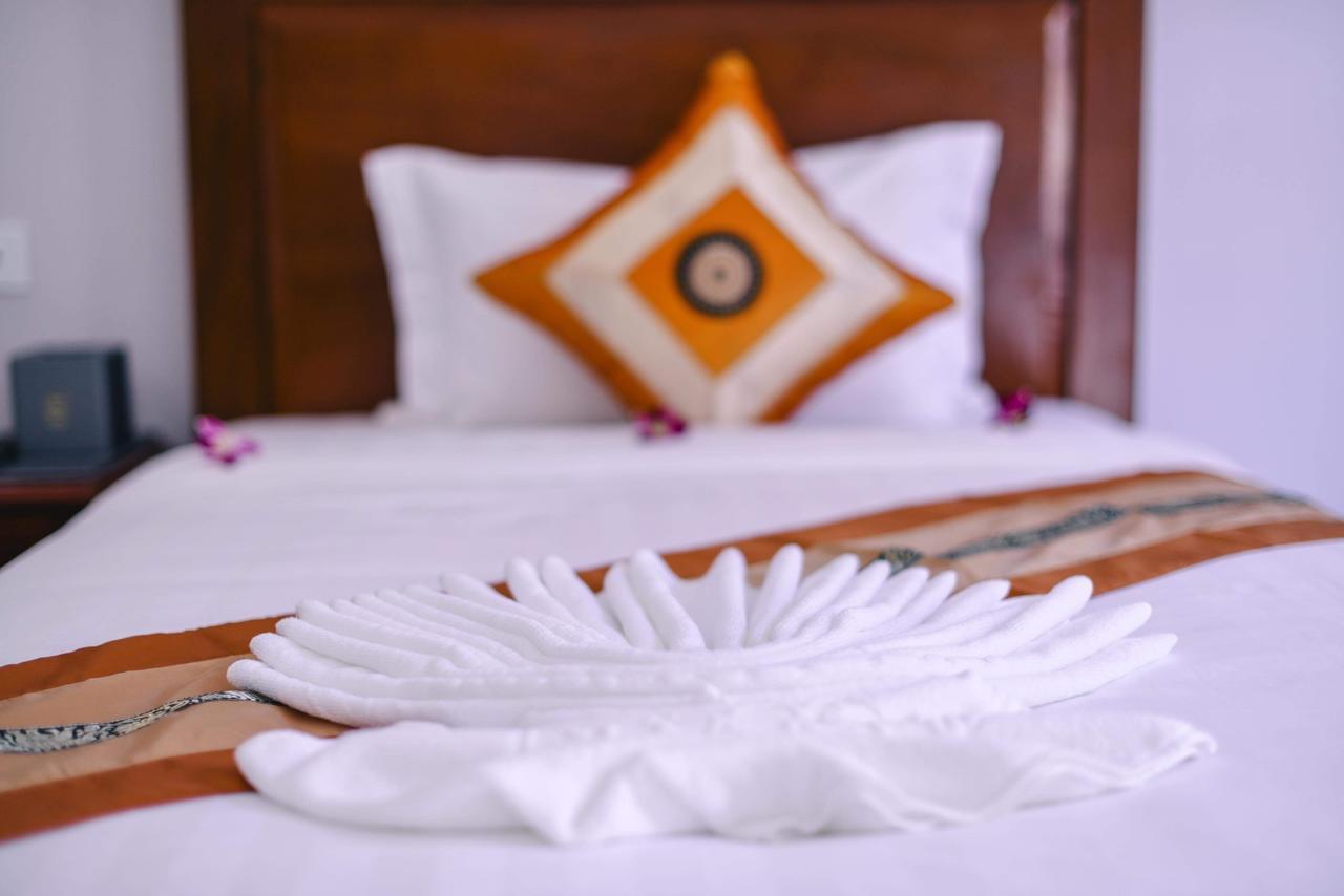 Sky Palace Boutique Hotel Батамбанг Екстериор снимка