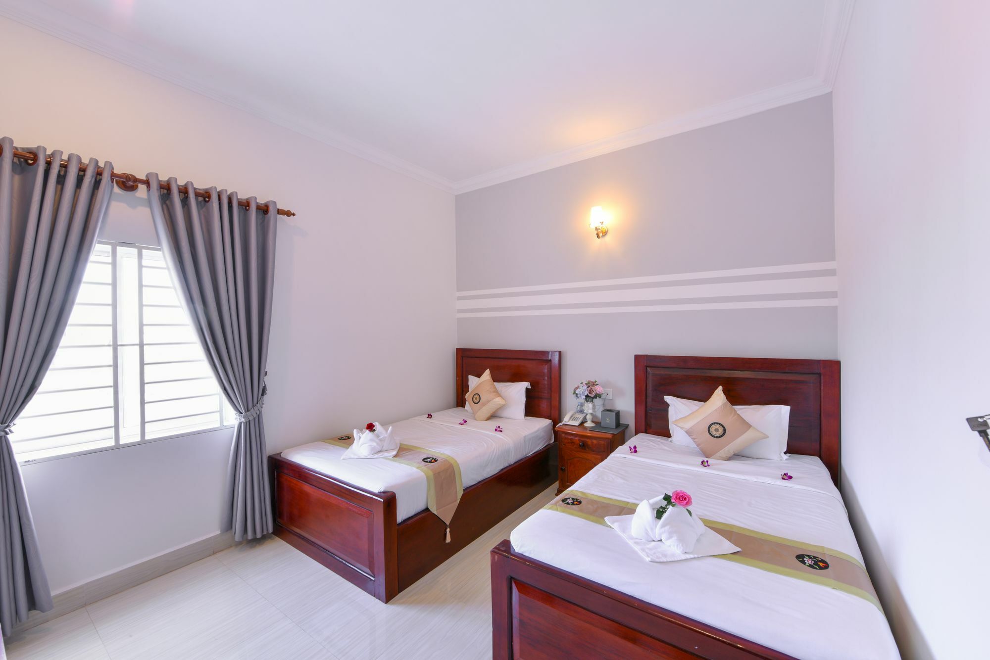 Sky Palace Boutique Hotel Батамбанг Екстериор снимка