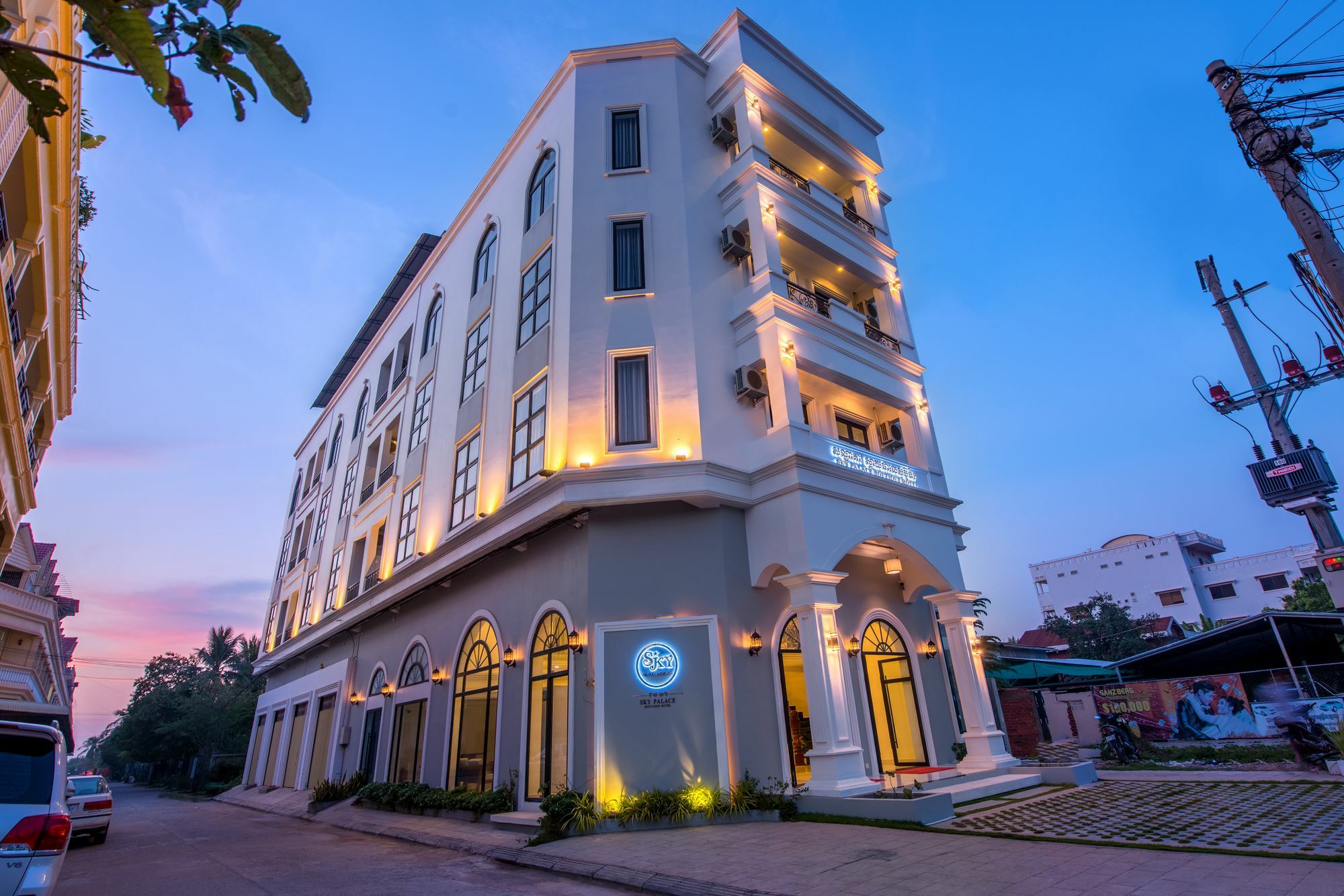 Sky Palace Boutique Hotel Батамбанг Екстериор снимка